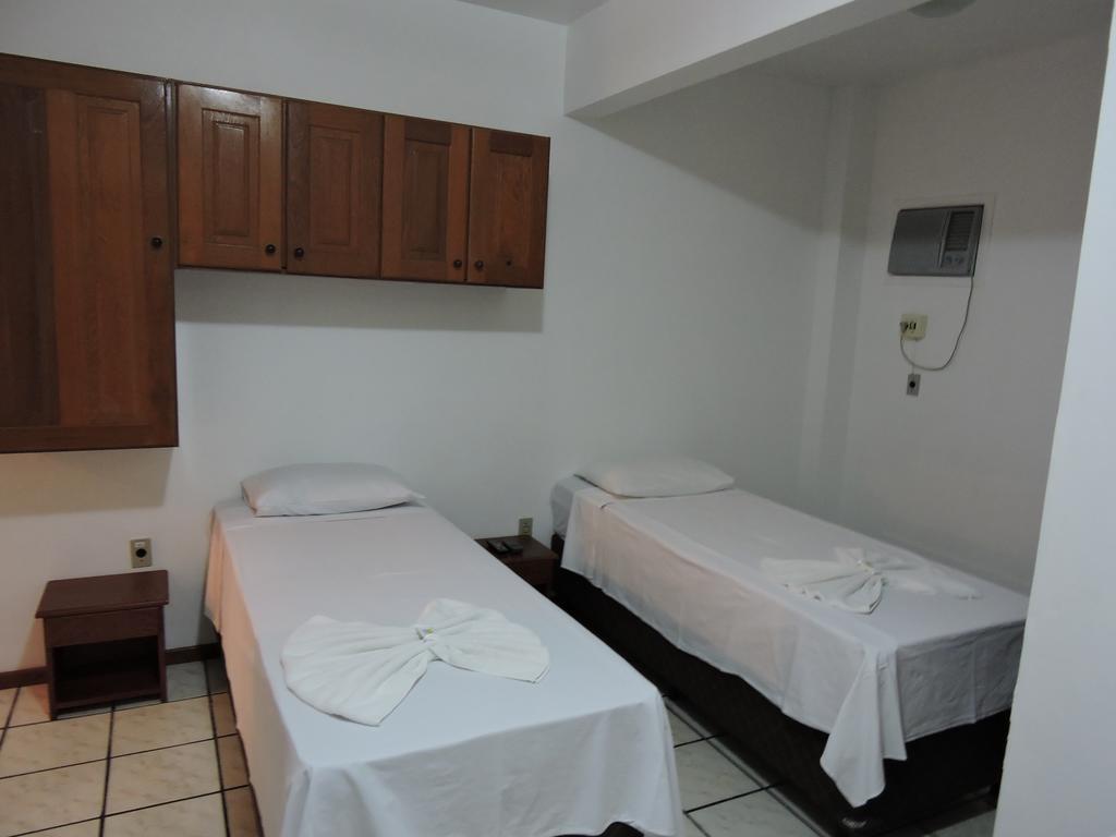 Rede Hs Hotelaria ฟลอเรียนอโปลิส ห้อง รูปภาพ